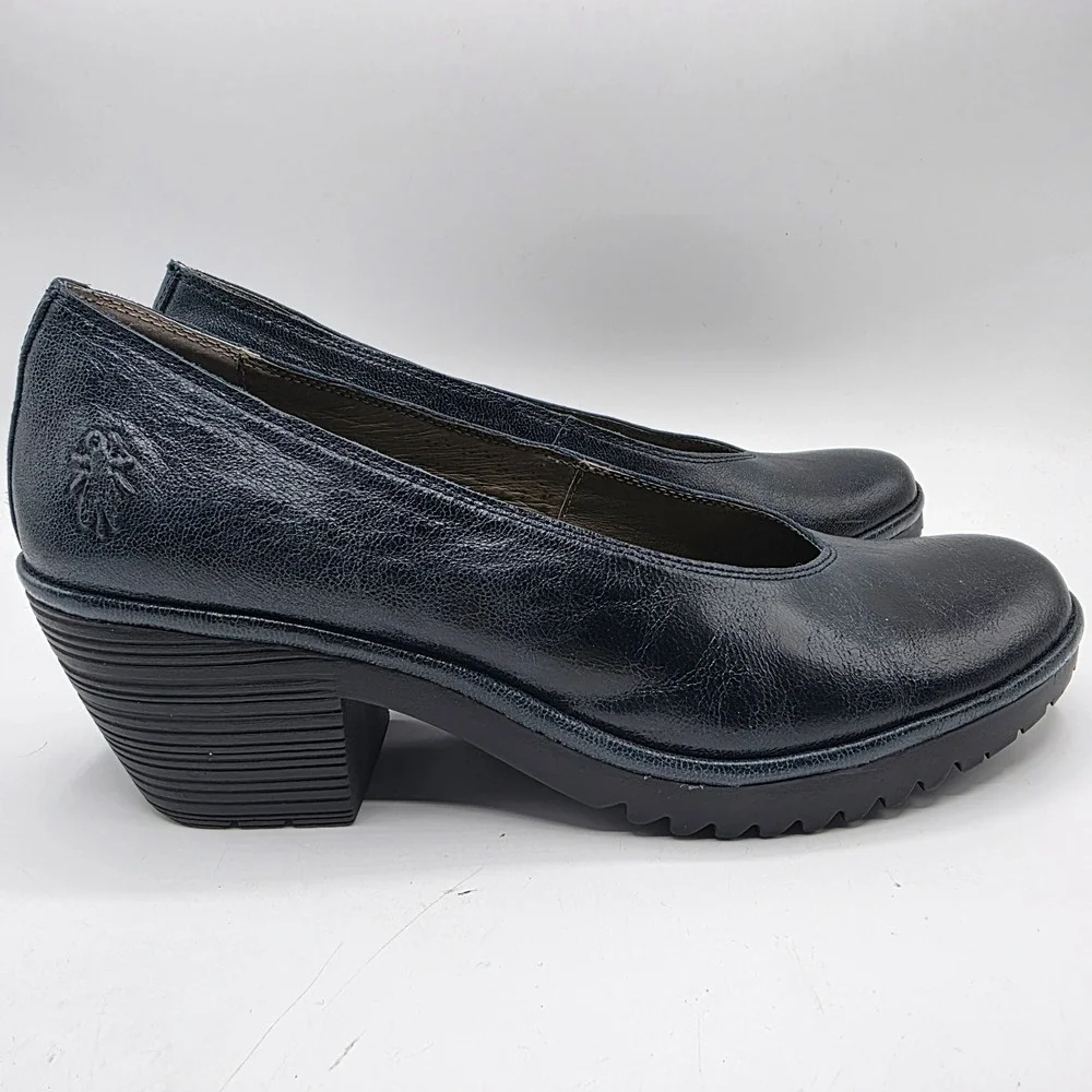 Fly London WALO988FLY Pumps SZ 11 Blue Teal Leather Chunky Heel Comfort Lug Sole